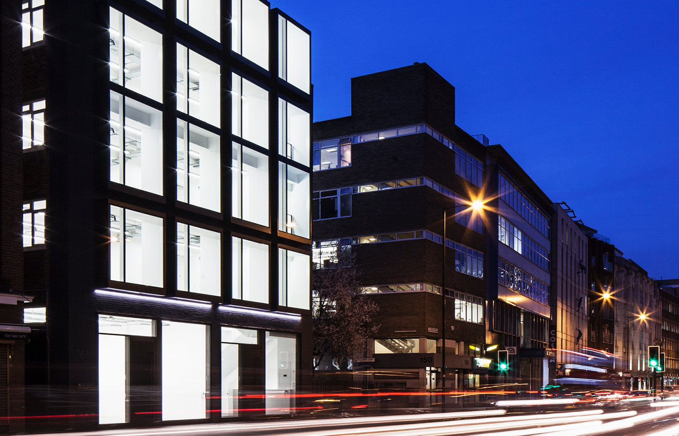 160 BOROUGH HIGH STREET AT DUSK