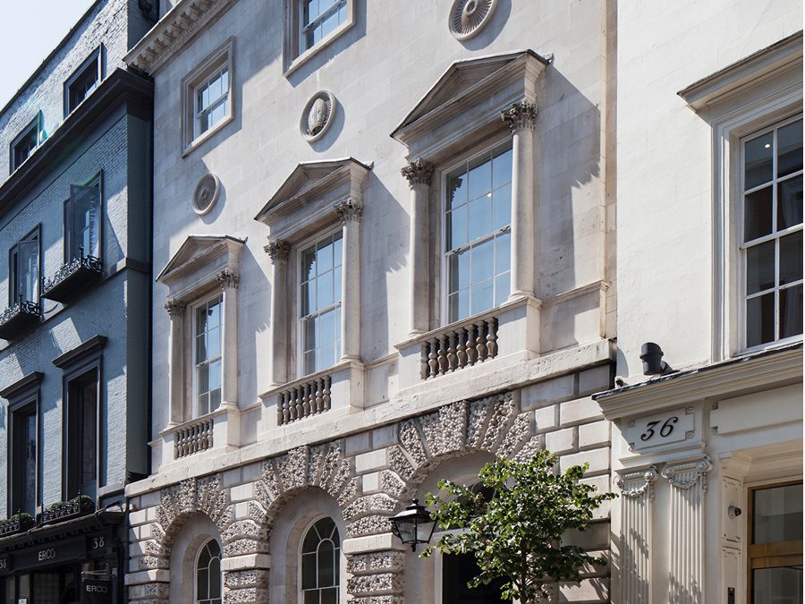 GALERIE THADDAEUS ROPAC